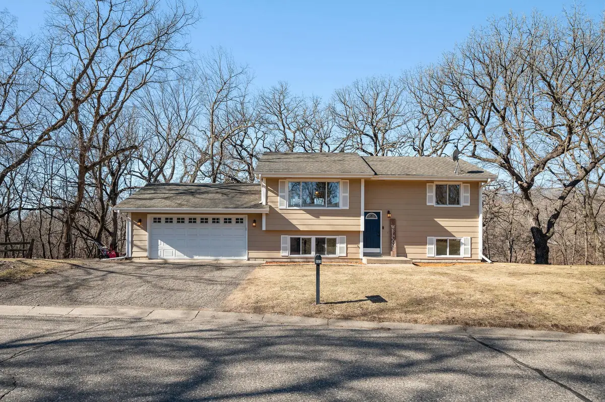 869 Howard Lane, Chaska, MN 55318 - #1