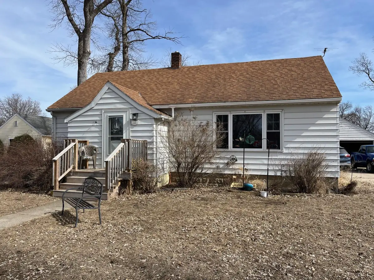 318 N Swift Avenue, Litchfield, MN 55355 - Image #1