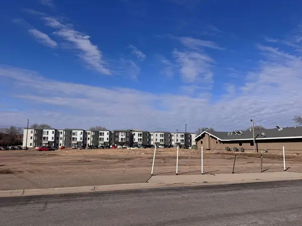 1417 E College Drive, Marshall, MN 56258