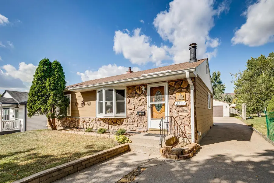 2233 Fremont Avenue E, Saint Paul, MN 55119 - #3