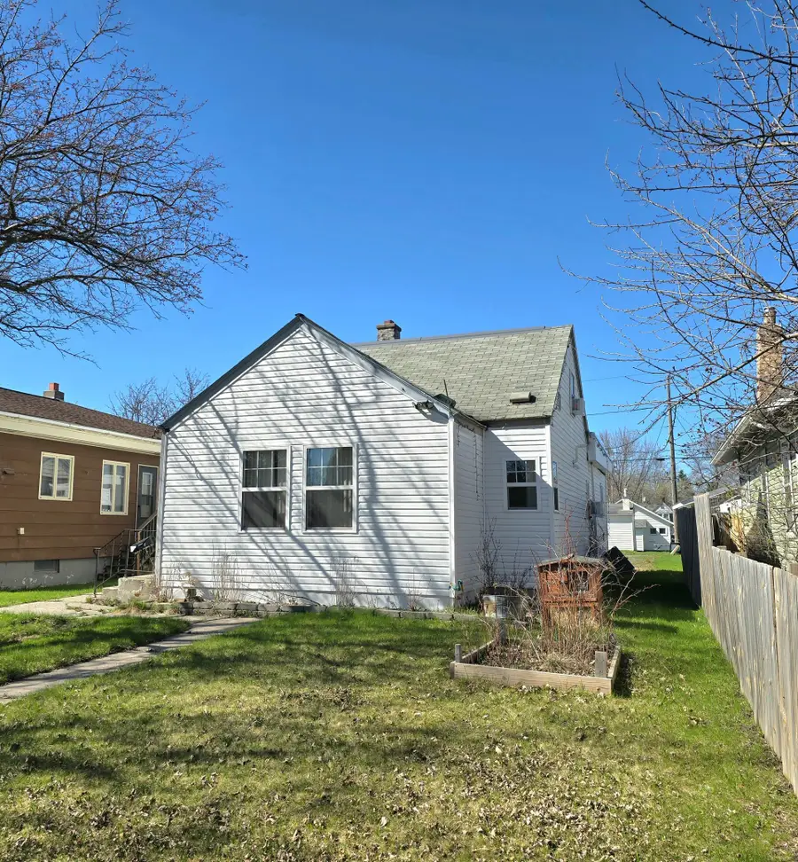 1012 9th Street, International Falls, MN 56649 - #3