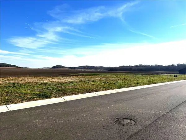 110 Rolling Hills Drive, Elgin, MN 55932