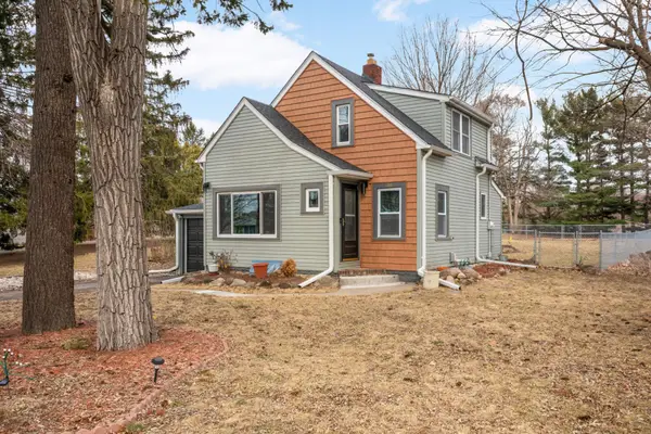 784 Mcknight Road N, Saint Paul, MN 55119