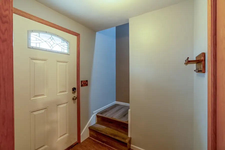 501 16th Avenue Ne, Waseca, MN 56093 - Image #2