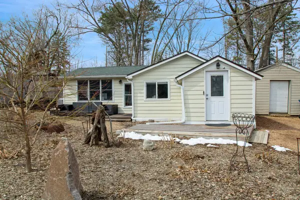 25565 Smithtown Road, Excelsior, MN 55331