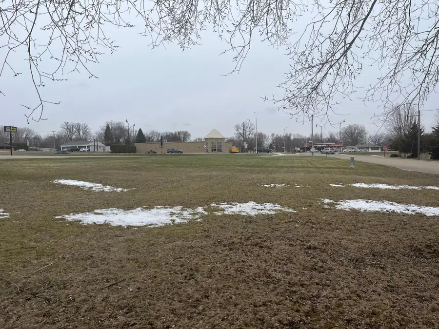 1916 E Main Street, Albert Lea, MN 56007 - #3