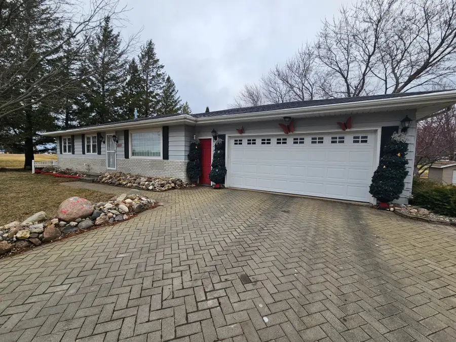 1810 Michaelle Lane, Albert Lea, MN 56007 - Image #2