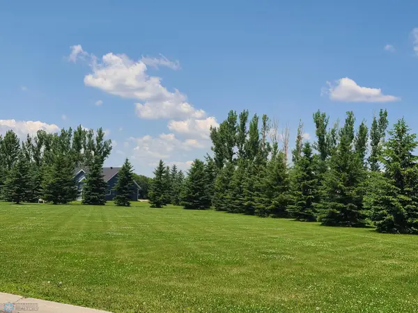 212 River Bend Trail, Breckenridge, MN 56520