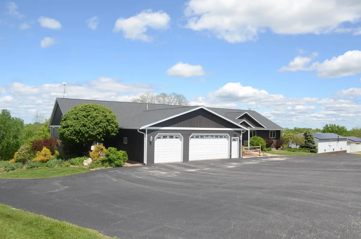 34506 Pleasant Point Drive, Homer Township, MN 55987 - Image #1