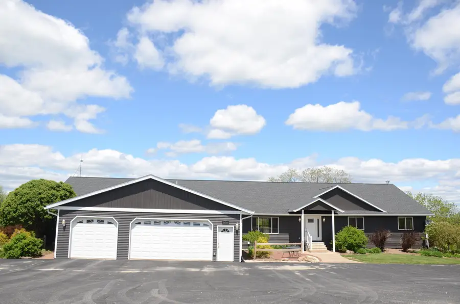 34506 Pleasant Point Drive, Homer Township, MN 55987 - Image #3