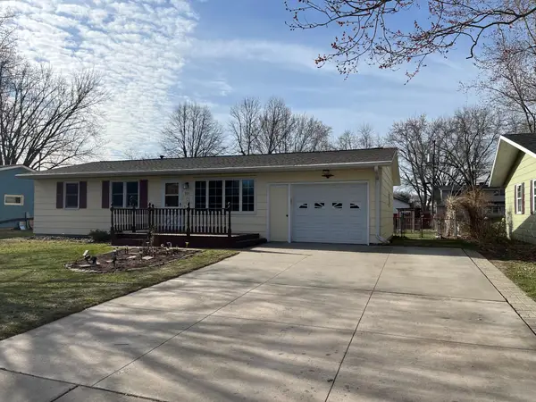 909 14th Street W, Hastings, MN 55033