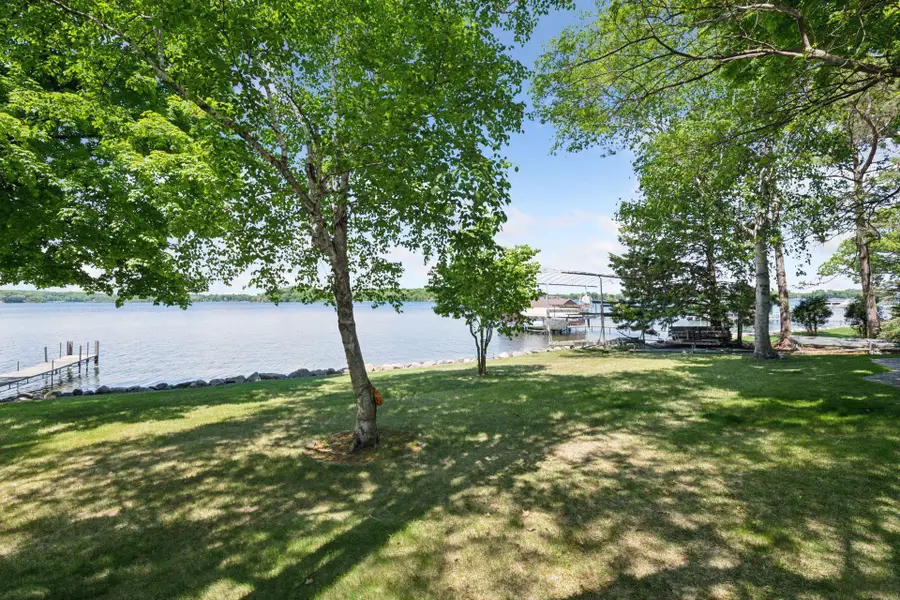 28235 Boulder Circle, Excelsior, MN 55331 - Image #2