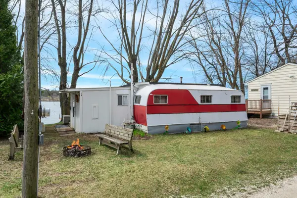 6000 Fairbanks Path #15, Faribault, MN 55021