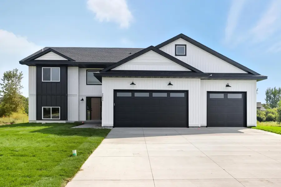 2892 29th Street Ne, Sauk Rapids, MN 56379 - Image #2