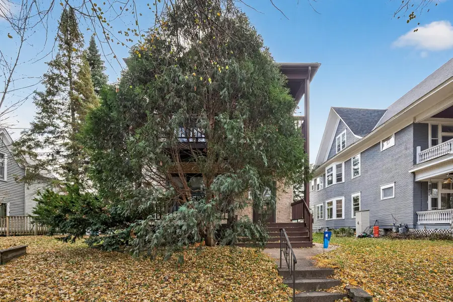 570 Laurel Avenue, Saint Paul, MN 55102 - Image #2