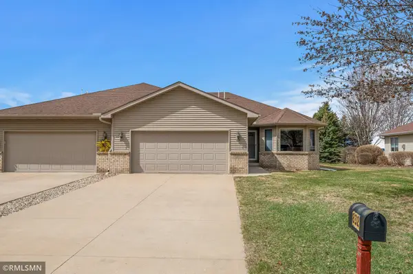 832 S Chestnut Street, Belle Plaine, MN 56011