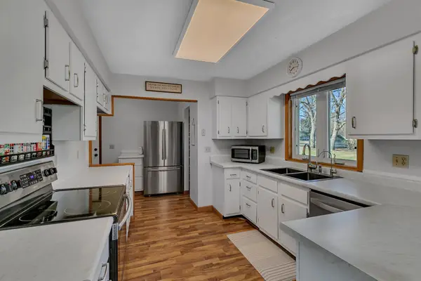 330 8th Street E, Hector, MN 55342