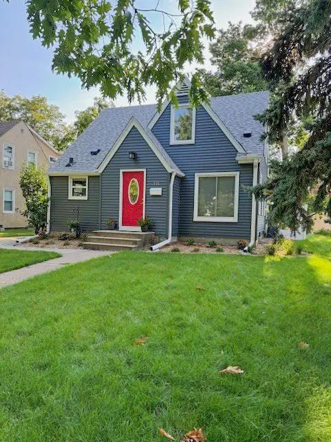 741 Mount Curve Boulevard, Saint Paul, MN 55116