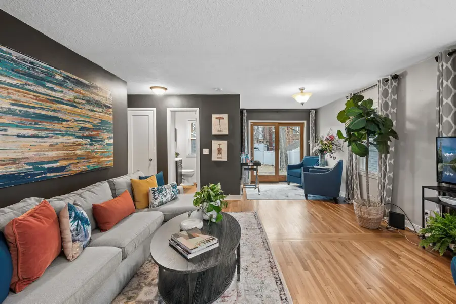 741 Mount Curve Boulevard, Saint Paul, MN 55116 - Image #2