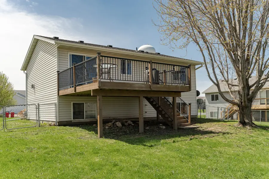 414 8th Street Nw, Dodge Center, MN 55927 - Image #2