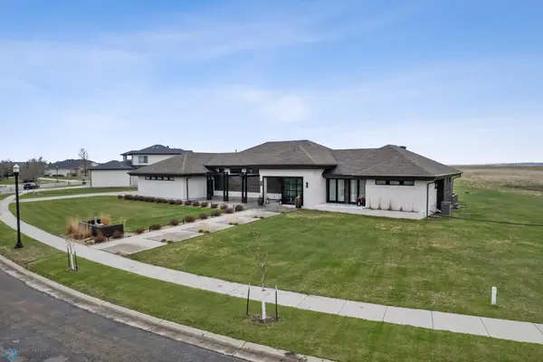 505 Tessa Drive, Moorhead, MN 56560