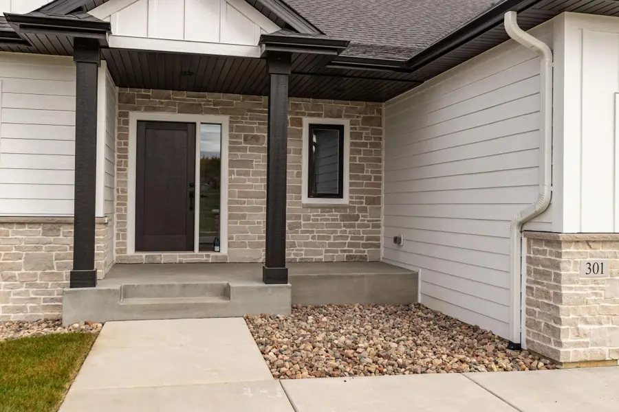 301 Somerby Parkway Ne, Byron, MN 55920 - Image #3