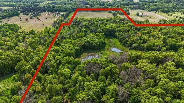 25431 Larch Street Nw, Isanti, MN 55040