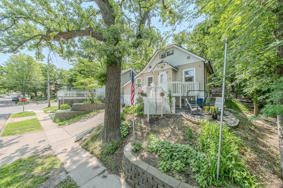 2394 Valentine Avenue, Saint Paul, MN 55108 - #2
