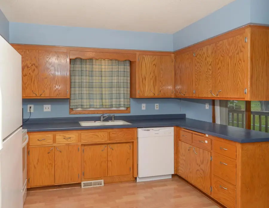 8608 49th Avenue N, Minneapolis, MN 55428 - #2