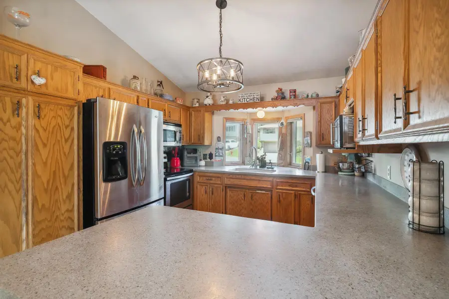 34 Imperial Drive E, West Saint Paul, MN 55118 - Image #3