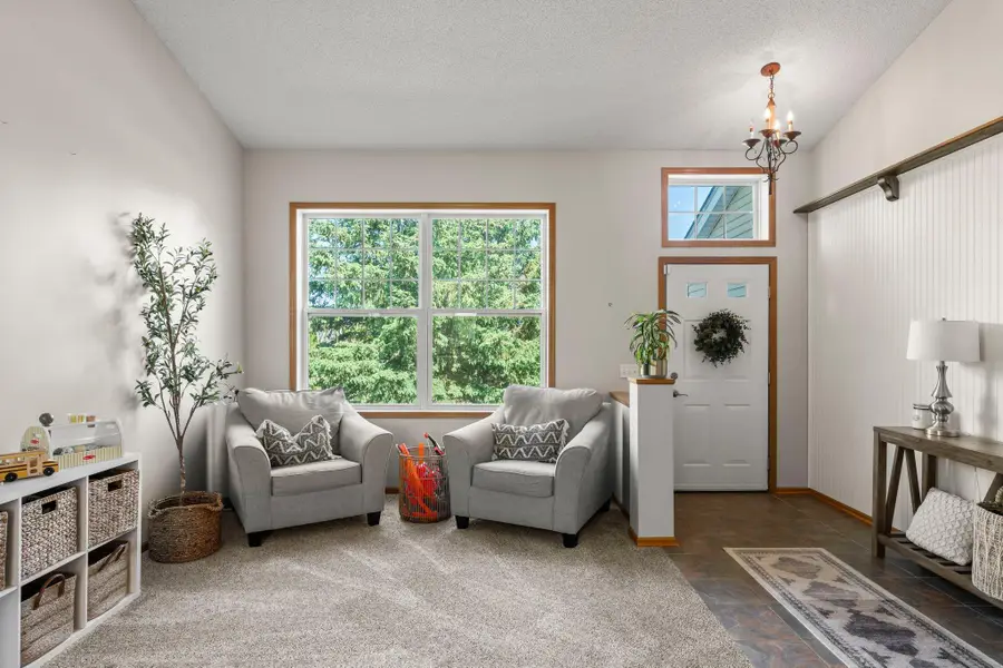 2445 Stonecrest Path Nw, Prior Lake, MN 55372 - Image #2