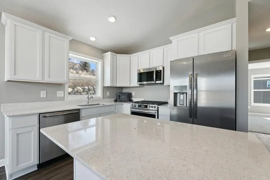 825 Erickson Lane, Buffalo, MN 55313 - Image #2