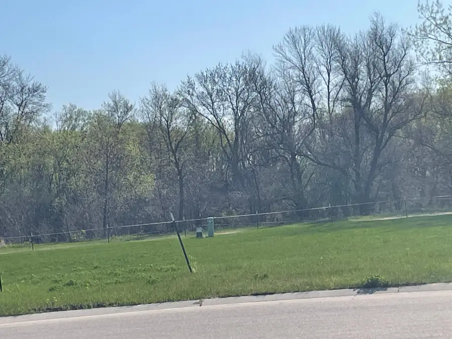 210 19th Street Circle Ne, Barnesville, MN 56514 - #2