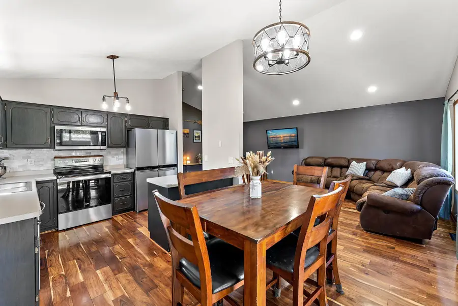 615 W 11th Street, Rush City, MN 55069 - #3