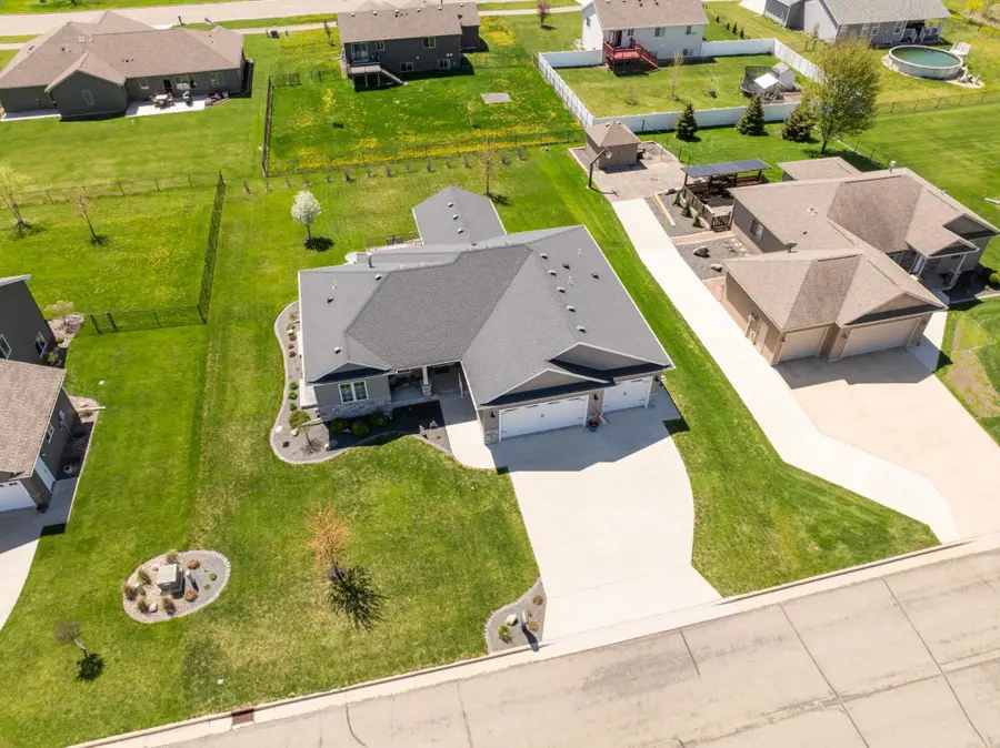 2006 13th Avenue Ne, Austin, MN 55912 - Image #2