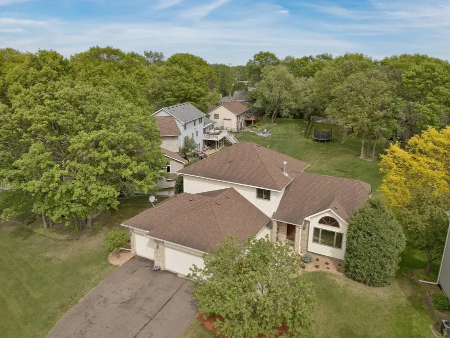 11877 Cottonwood Street Nw, Coon Rapids, MN 55448 - Image #2