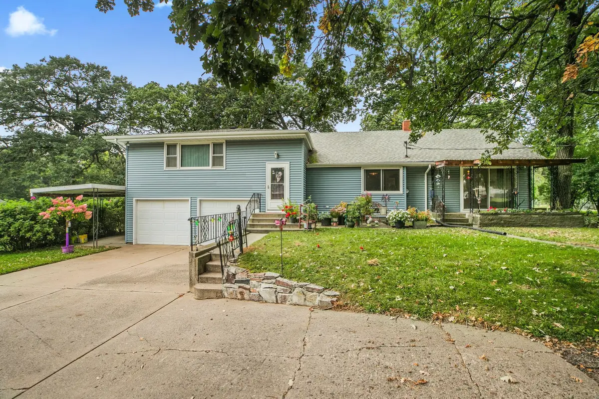 1300 10th Street Ne, Sauk Rapids, MN 56379 - #1