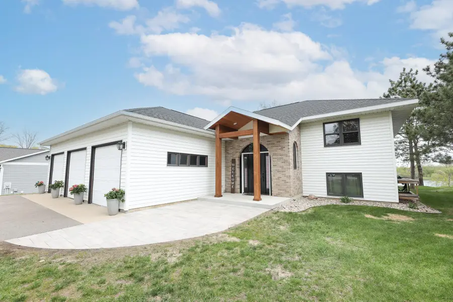 2905 Rosewood Lane Se, Alexandria, MN 56308 - Image #2