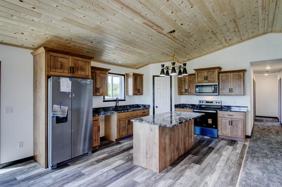 402 Norway Court, Staples, MN 56479 - Image #2