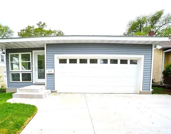 1310 Pacific Street, Saint Paul, MN 55106