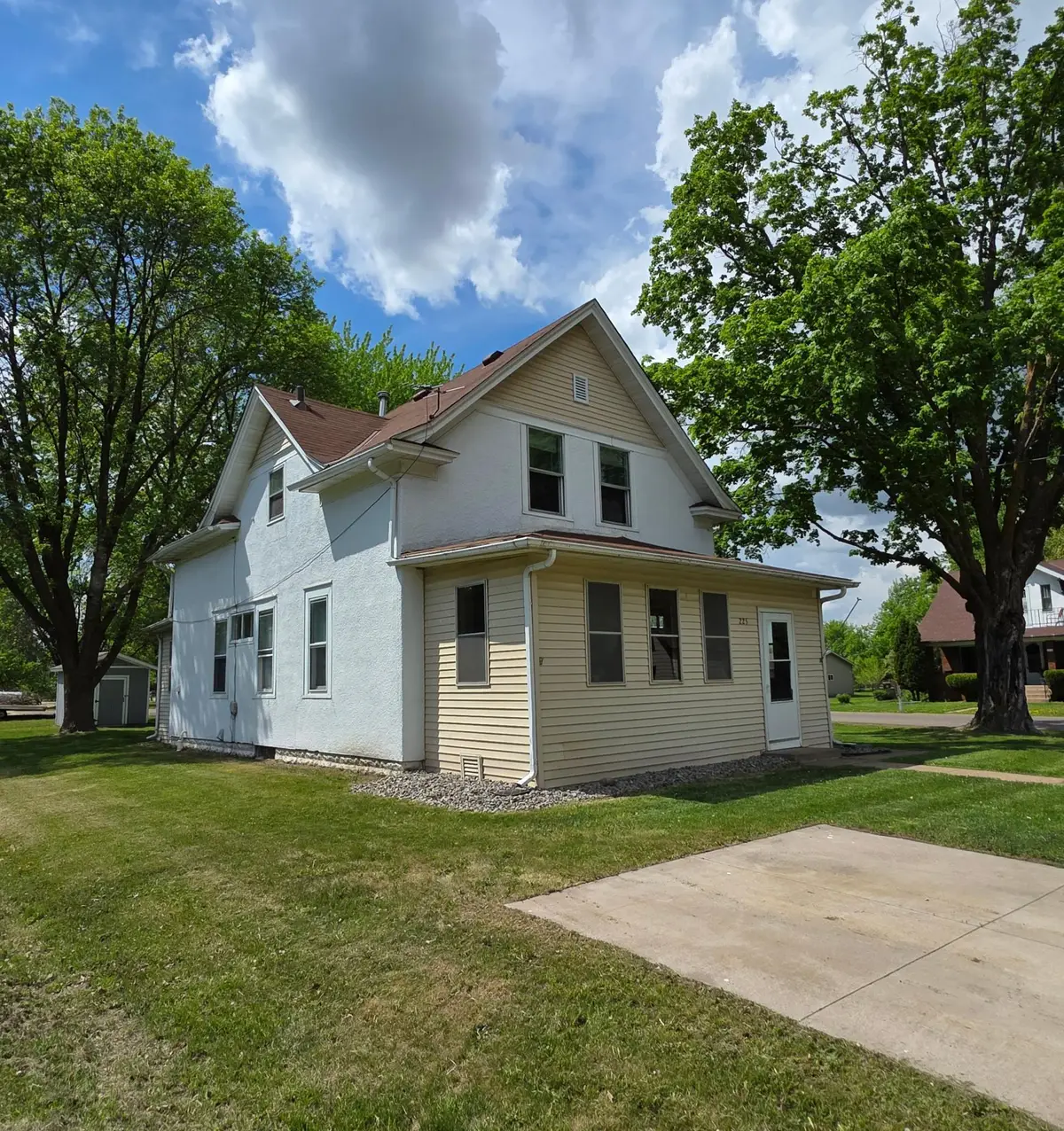 225 S Irving Avenue, Rush City, MN 55069 - #1