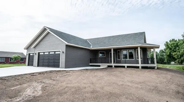 29194 Cynthia Path, Randolph, MN 55065