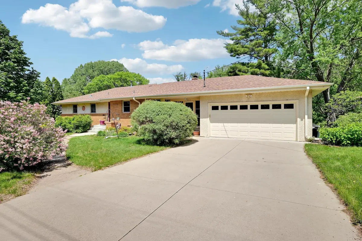 403 Rice Creek Terrace Ne, Fridley, MN 55432 - Image #1