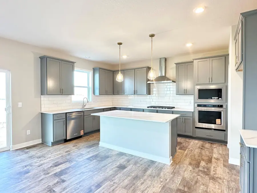 726 Winterberry Lane, Waconia, MN 55387 - Image #3