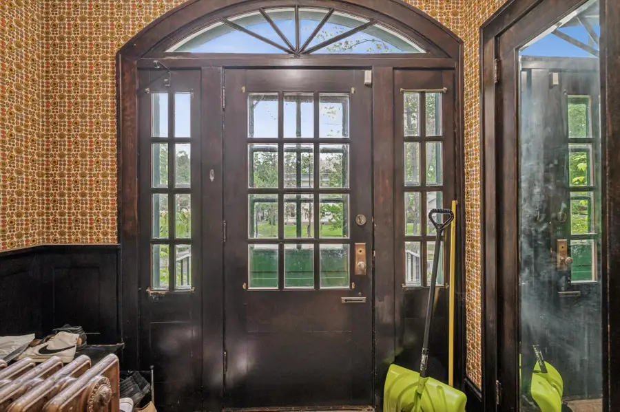 2 Melbourne Avenue Se, Minneapolis, MN 55414 - Image #2