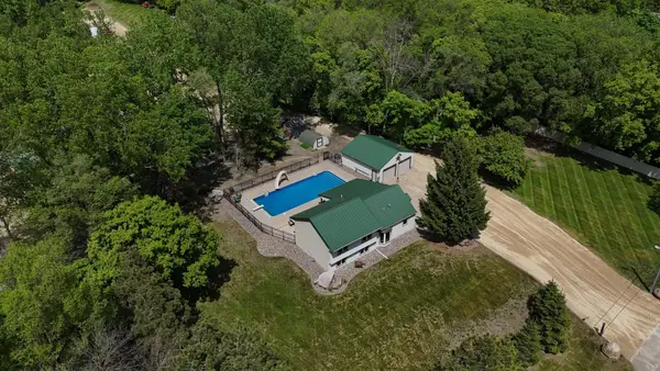 2511 Carver Avenue E, Saint Paul, MN 55119