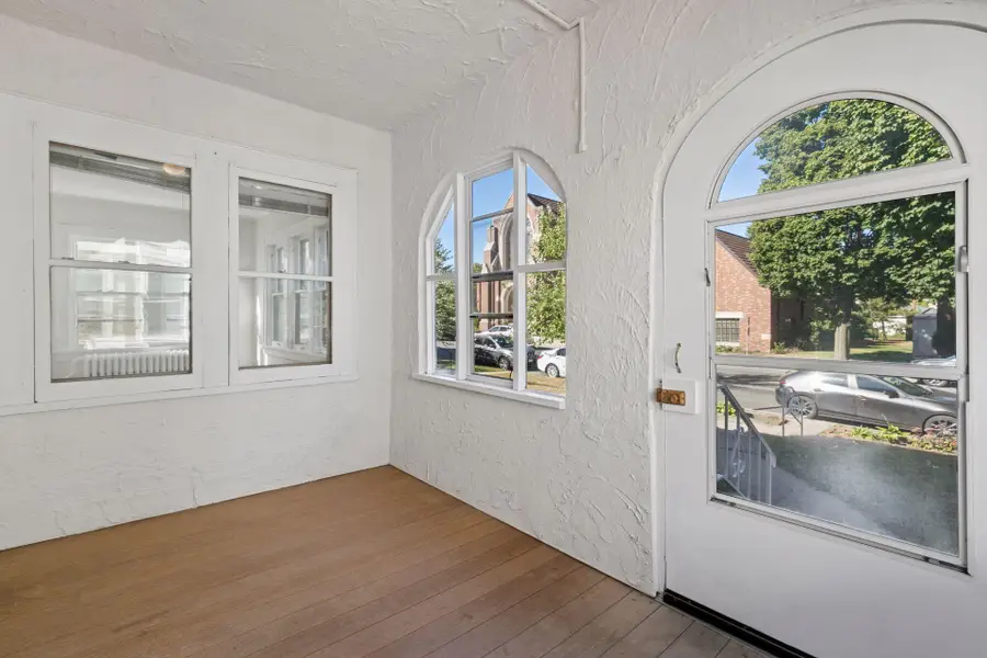 1926 Saint Clair Avenue, Saint Paul, MN 55105 - Image #2