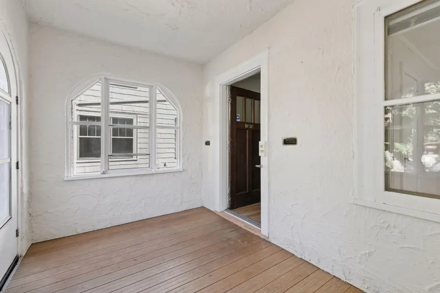 1926 Saint Clair Avenue, Saint Paul, MN 55105 - Image #3