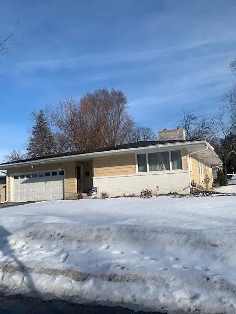 2221 Texas Avenue S, Minneapolis, MN 55426