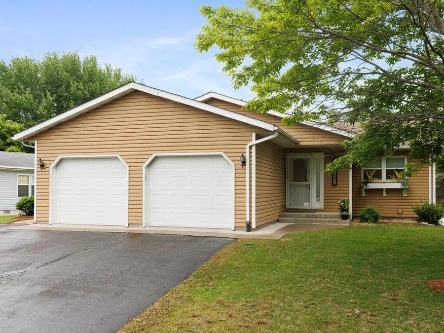 210 Knollwood Street W, Annandale, MN 55302 - Image #2